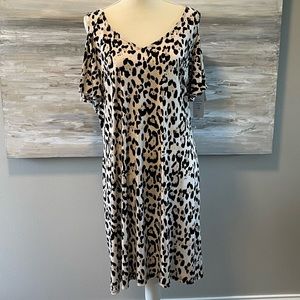 NWT.  MSK XL DRESS Vneck with bare shoulder sleeves